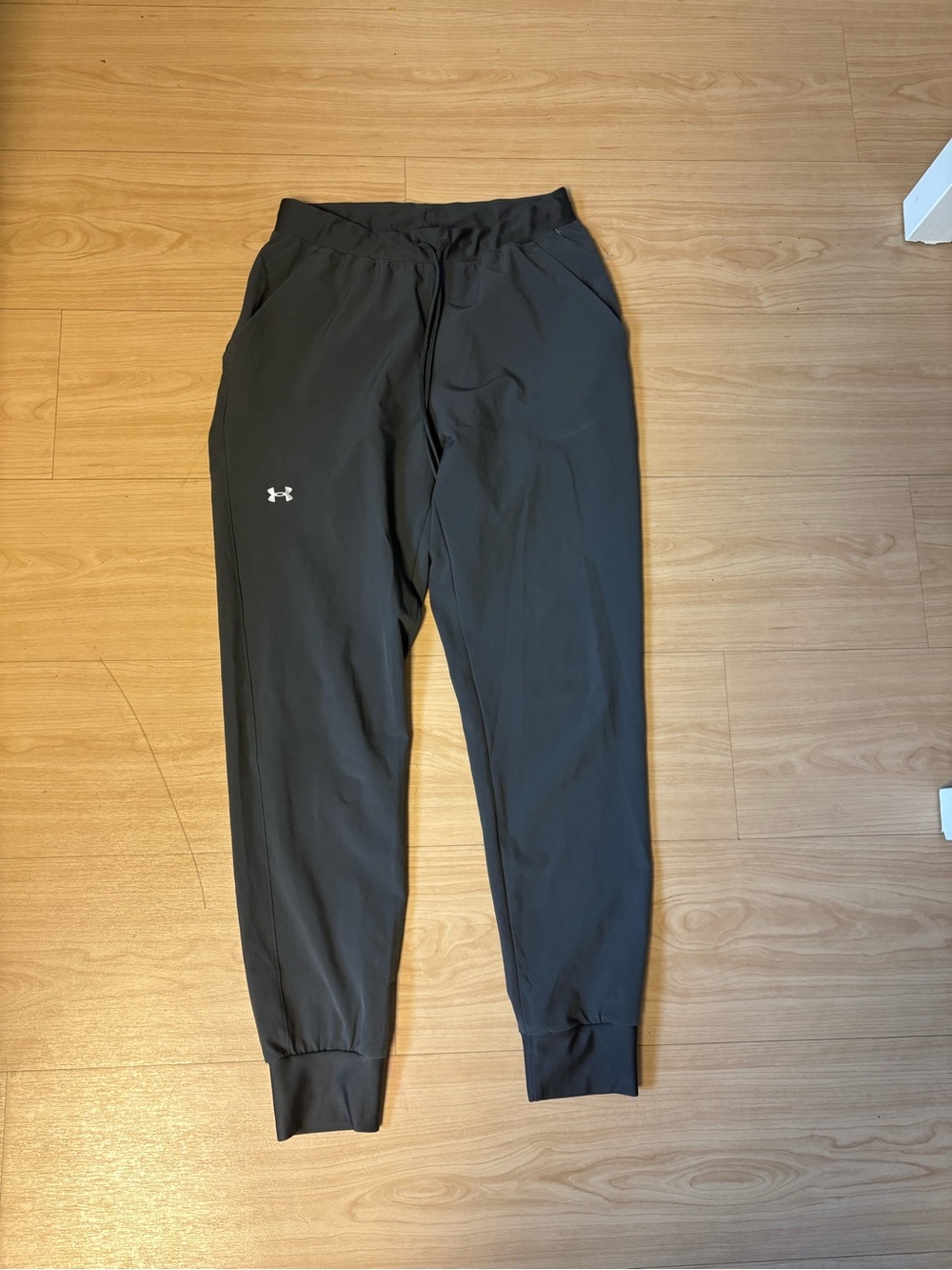 Under Armour woman’s Performance Jogger Pants